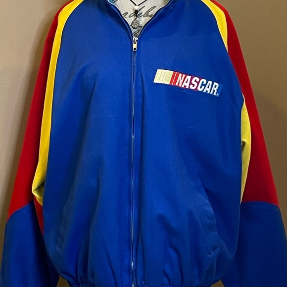 🏎 VINTAGE NASCAR JACKET 🏎 - Picture 3 of 15